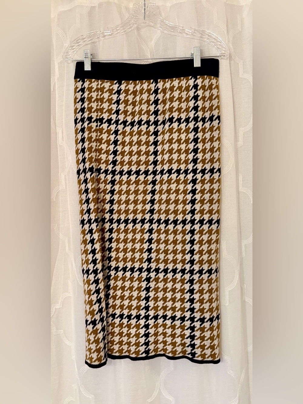Who What Wear | Tan, Black and White Houndstooth Midi Skirt | Size Small